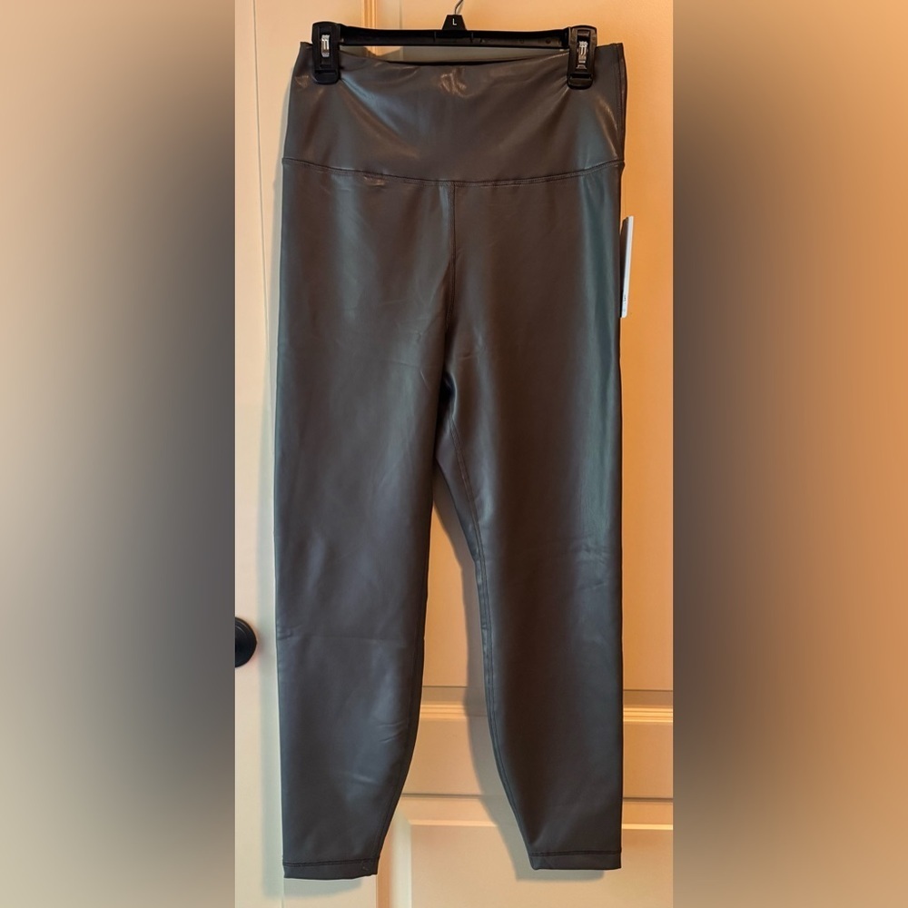 Yogalicious Faux Leather Lady Love
Ankle Tights LNWT